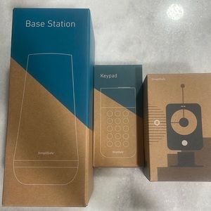 SimpliSafe Bundle- Base Station, Keypad and Indoor Camera